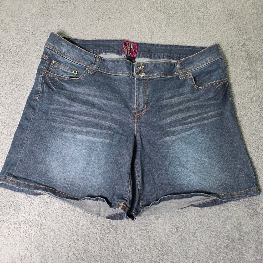 Torrid Womens 20 Denim Shorts Blue Mid Wash Stretch Whiskered Casual